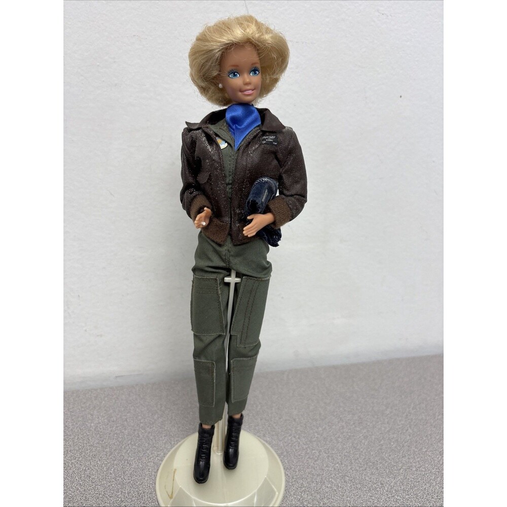 Mattel Air Force Barbie Special Stars 'n Stripes Limited Edition, Vintage 1990